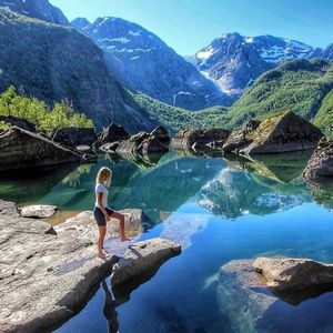 Meet your Posher, Rebecca